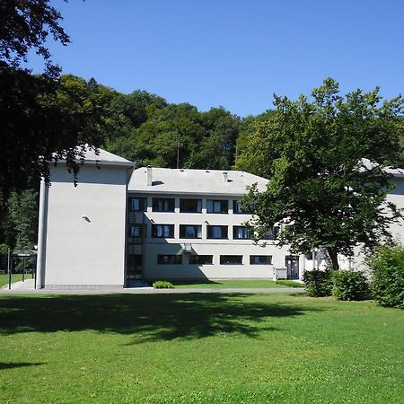 J-Club De Knapzak / La Besace Villa Bohan Buitenkant foto
